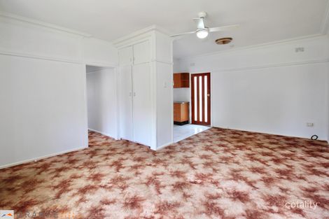 Property photo of 20 Fox Avenue Orange NSW 2800