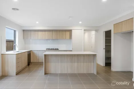 Property photo of 15 Mangioni Drive Deanside VIC 3336