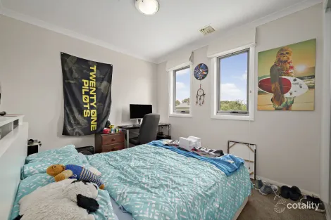 Property photo of 4 Denoon Street Forde ACT 2914