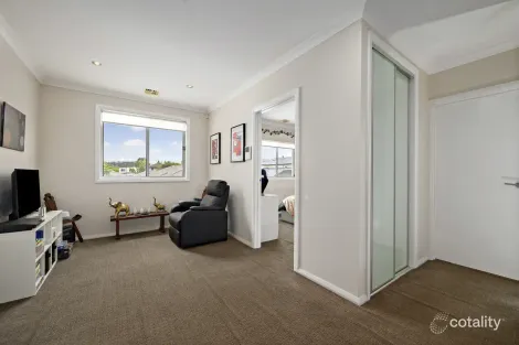 Property photo of 4 Denoon Street Forde ACT 2914