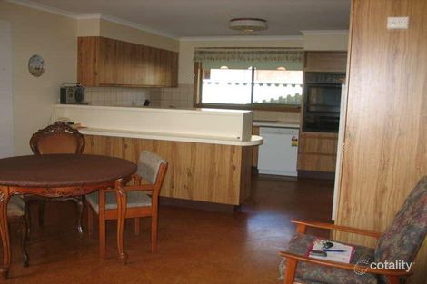 Property photo of 2 Eaves Street Colac VIC 3250