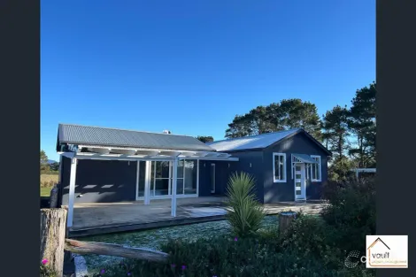 4 Rotherwood Rd, Lake Bathurst, NSW 2580