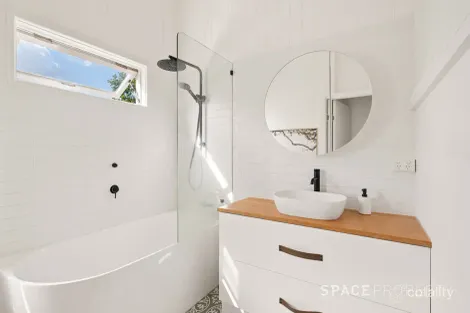 Property photo of 231 Hudson Road Wooloowin QLD 4030