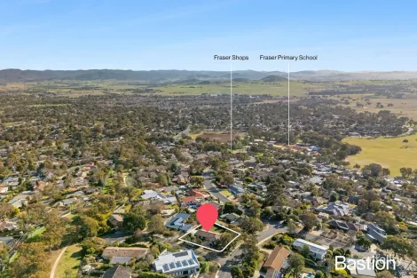 Property photo of 2 Eddison Place Fraser ACT 2615