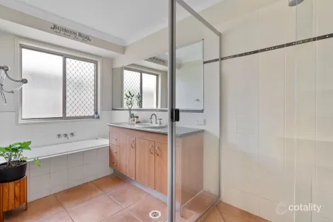 Property photo of 15 Callicoma Court Ormeau QLD 4208