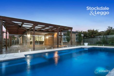 Property photo of 13 Lia Amie Place Berwick VIC 3806
