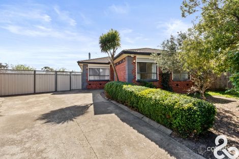 Property photo of 4 Vines Court Mill Park VIC 3082
