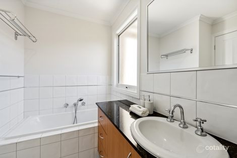 Property photo of 3 Parklane Mews Coburg VIC 3058