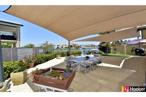 Property photo of 6 Rialto Place Halls Head WA 6210