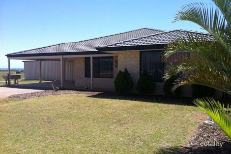 1 Half Moon Dr, Waggrakine, WA 6530