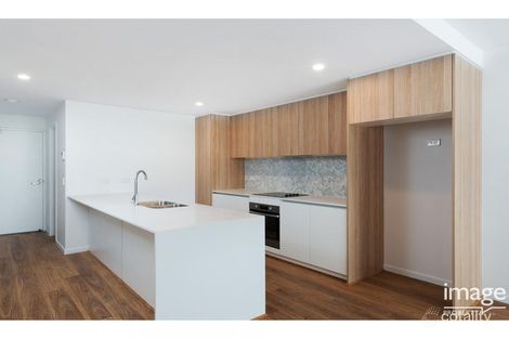 302/38 Andrews St, Cannon Hill, QLD 4170