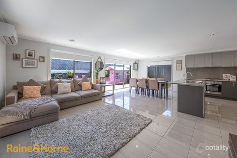 Property photo of 4/15 Marl Close Sunbury VIC 3429