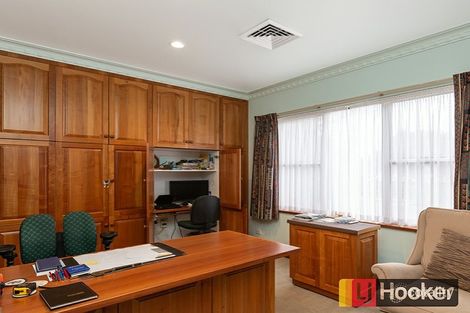 Property photo of 4 Overlanders Way Hillvue NSW 2340