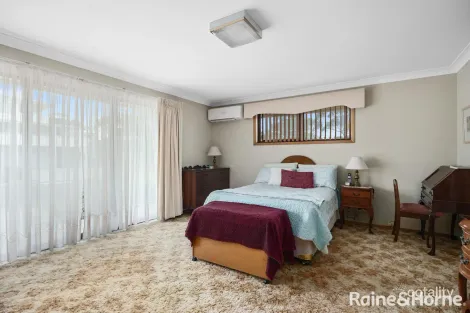 Property photo of 16 Booth Avenue Narrawallee NSW 2539