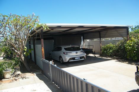 Property photo of 4 Horton Place South Carnarvon WA 6701