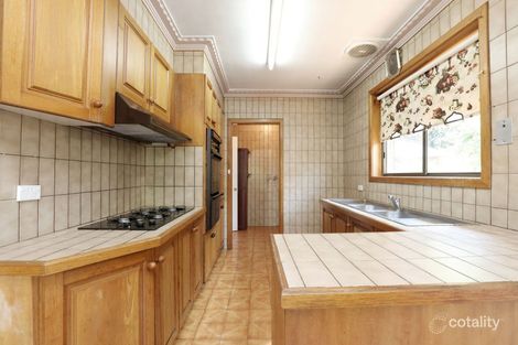 Property photo of 8 Ian Crescent Airport West VIC 3042