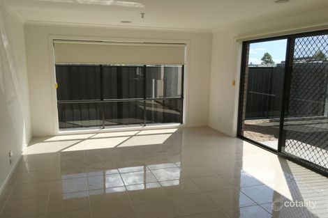 Property photo of 6 Nikolai Place Clyde North VIC 3978