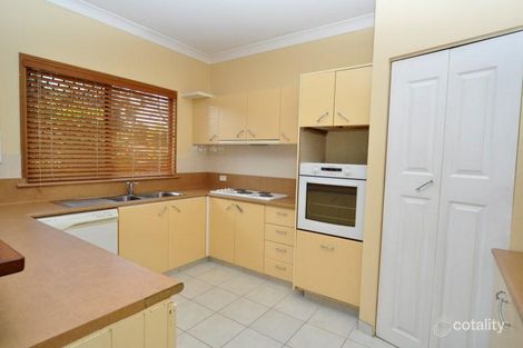 Property photo of 34 Horder Avenue Labrador QLD 4215