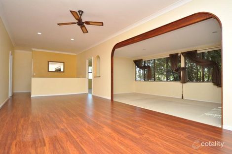 Property photo of 34 Horder Avenue Labrador QLD 4215