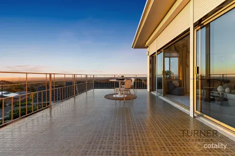 30 Woodhouse Cres, Wattle Park, SA 5066