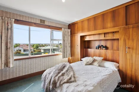 Property photo of 31 Nixon Street Devonport TAS 7310