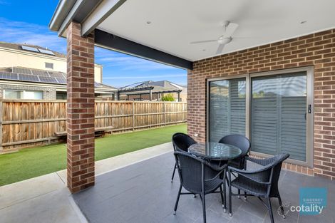 Property photo of 7 Carmine Circuit Burnside VIC 3023