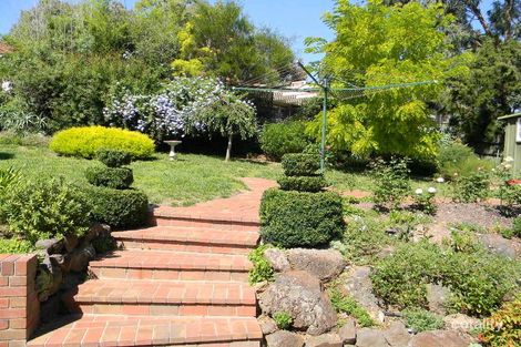 Property photo of 10 Crofton Court Eltham VIC 3095