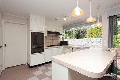 Property photo of 10 Crofton Court Eltham VIC 3095