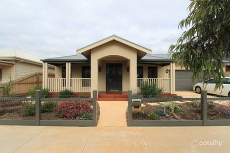 Property photo of 18 Creswick Avenue Eynesbury VIC 3338