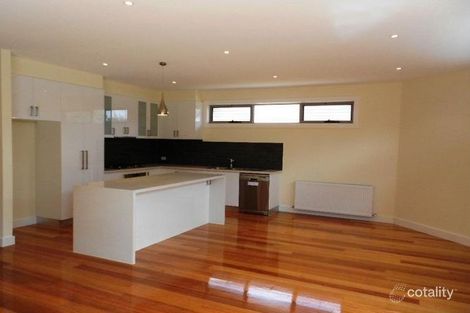 Property photo of 1/541 Centre Road Bentleigh VIC 3204