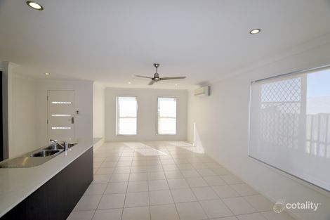 Property photo of 2/15 Keeling Court New Auckland QLD 4680
