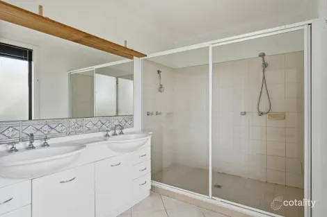 Property photo of 35 Wassell Place Lindisfarne TAS 7015