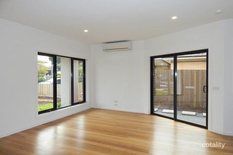 Property photo of 1/50 Royal Parade Reservoir VIC 3073