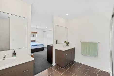 Property photo of 9 Bushlark Place Smithfield QLD 4878