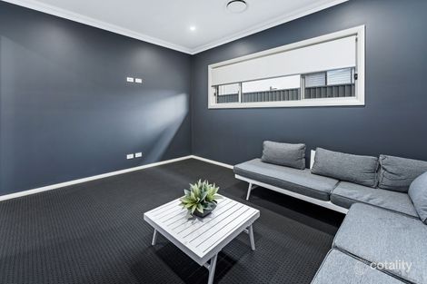 Property photo of 8 Dogwood Crescent Denham Court NSW 2565