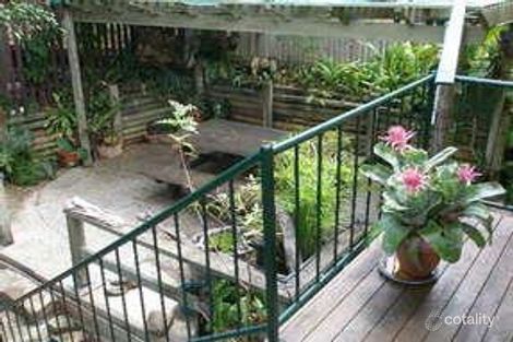 Property photo of 11 Wattle Street New Auckland QLD 4680