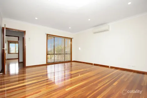Property photo of 13 Tulloch Place Edensor Park NSW 2176