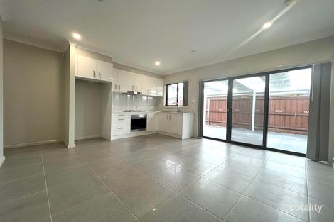 8a Parish Way, Carnes Hill, NSW 2171