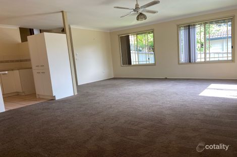 Property photo of 2/27 Lawson Road Macquarie Hills NSW 2285