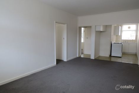 3/4 Fiona Ct, St Kilda, VIC 3182