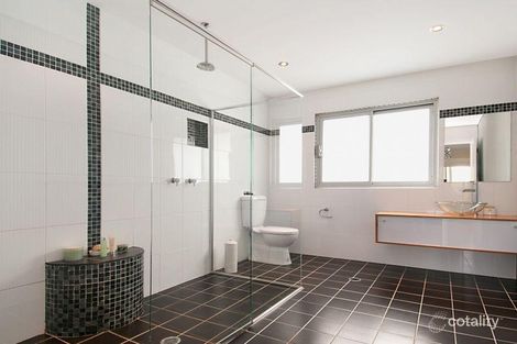 Property photo of 24 Sunnyside Avenue Point Clare NSW 2250