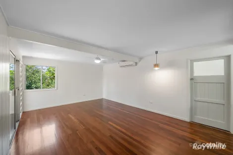 Property photo of 32 Allunga Drive Glen Eden QLD 4680