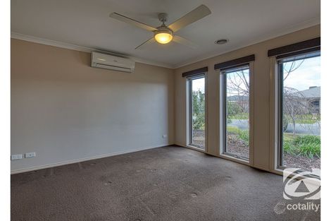 Property photo of 29 Warbler Street Pakenham VIC 3810