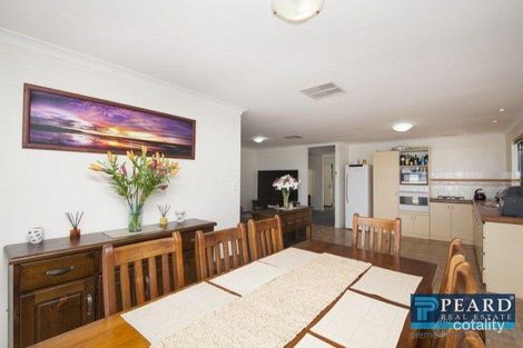 Property photo of 34 Oakfield Gardens Parmelia WA 6167
