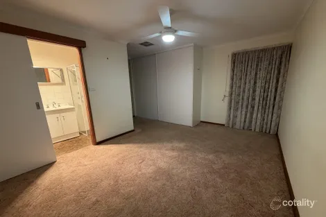 Property photo of 8 Wahroonga Drive Smithfield SA 5114