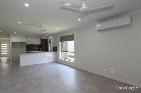 Property photo of 33 Denham Circuit Willow Vale QLD 4209