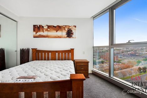 Property photo of 1004N/241 Harbour Esplanade Docklands VIC 3008