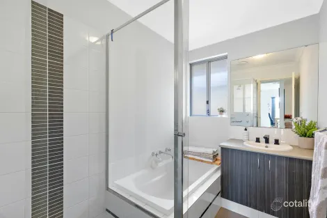 Property photo of 27 Martindale Road Baldivis WA 6171