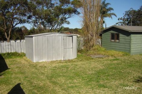 Property photo of 10 Deakin Avenue Lake Munmorah NSW 2259