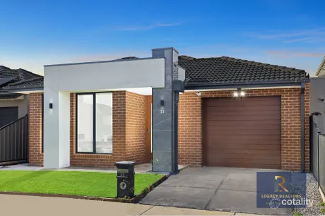 Property photo of 33 Goodison Grove Mount Cottrell VIC 3024